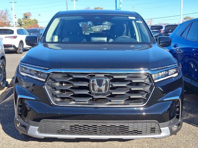 new 2025 Honda Pilot car, priced at $46,995