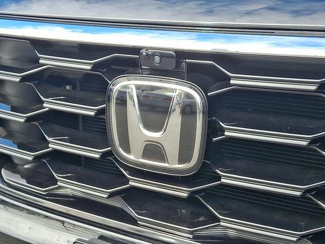 new 2025 Honda Pilot car, priced at $56,295