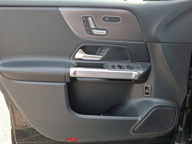 used 2023 Mercedes-Benz GLB 250 car, priced at $24,911