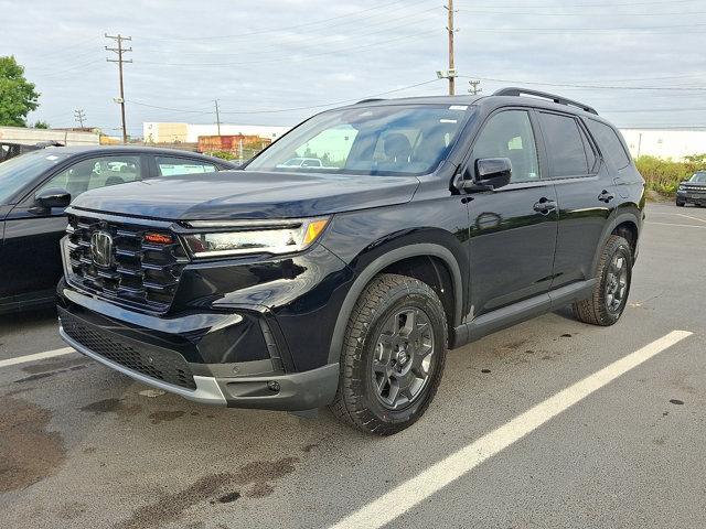 new 2025 Honda Pilot car, priced at $50,895