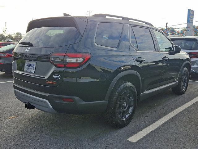 new 2025 Honda Pilot car, priced at $50,895