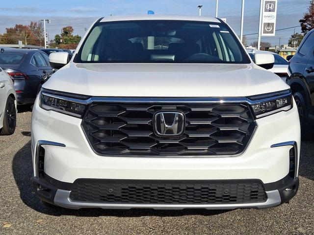 new 2025 Honda Pilot car, priced at $47,450