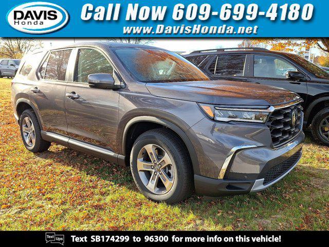 new 2025 Honda Pilot car, priced at $47,095