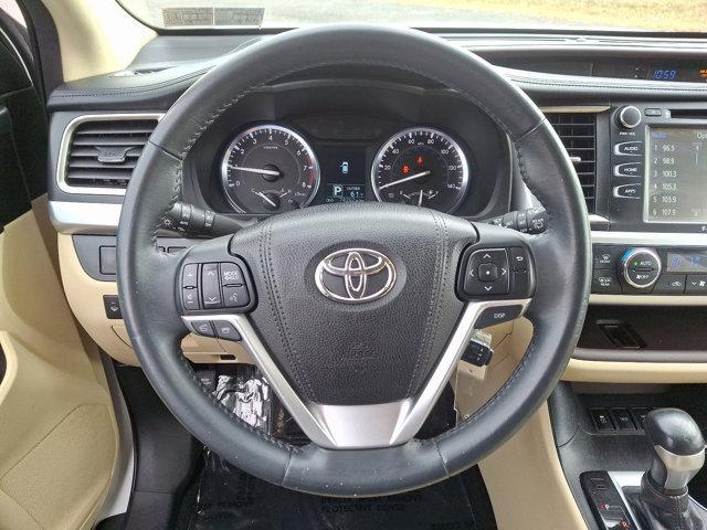 used 2016 Toyota Highlander car, priced at $20,864