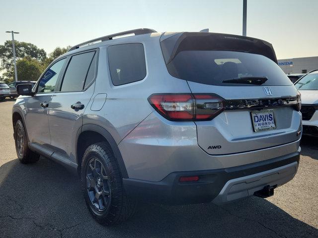 new 2025 Honda Pilot car, priced at $50,495