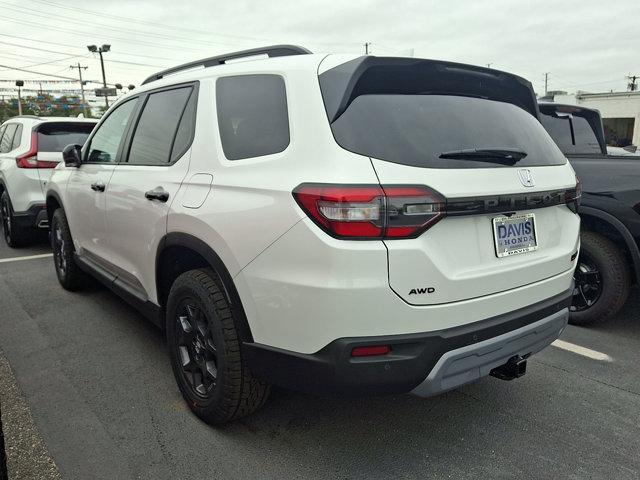 new 2025 Honda Pilot car, priced at $51,350