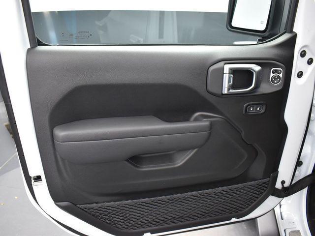 new 2025 Jeep Wrangler car, priced at $54,390