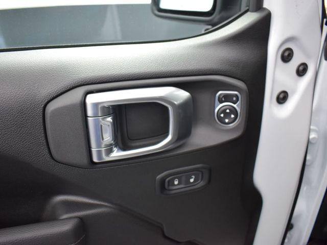 new 2025 Jeep Wrangler car, priced at $54,390