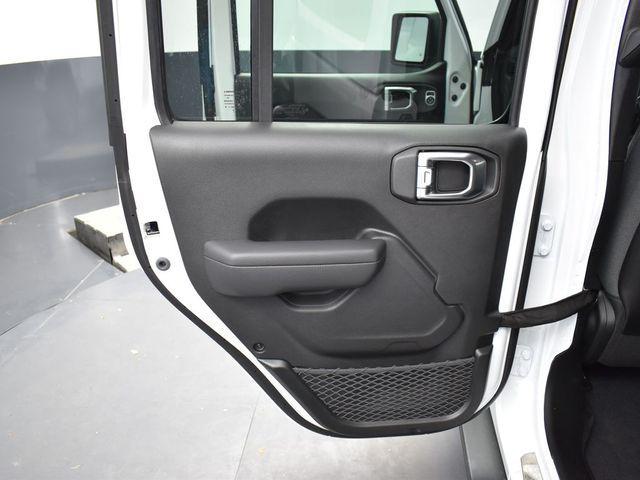 new 2025 Jeep Wrangler car, priced at $54,390