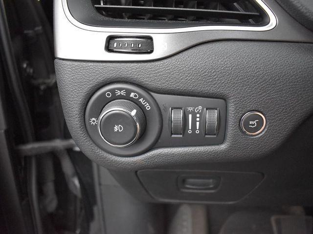 used 2019 Jeep Cherokee car, priced at $14,445