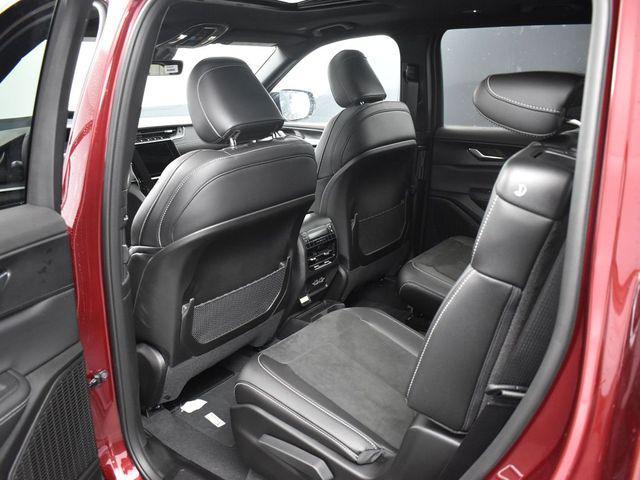 new 2025 Jeep Grand Cherokee L car, priced at $43,625