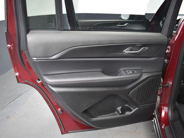 new 2025 Jeep Grand Cherokee L car, priced at $43,625