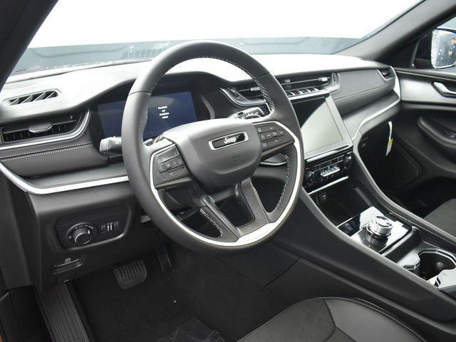 new 2025 Jeep Grand Cherokee L car, priced at $43,625