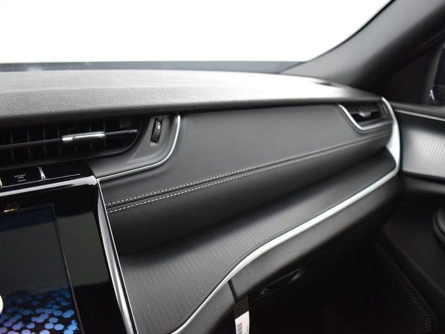 new 2025 Jeep Grand Cherokee car, priced at $44,584