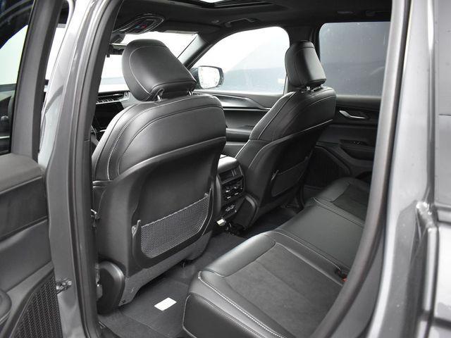 new 2025 Jeep Grand Cherokee car, priced at $44,584