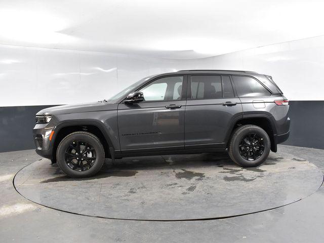 new 2025 Jeep Grand Cherokee car, priced at $44,584