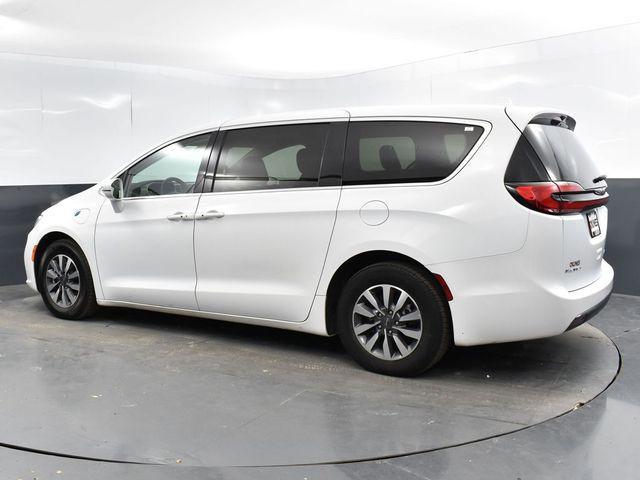 used 2022 Chrysler Pacifica Hybrid car, priced at $23,242