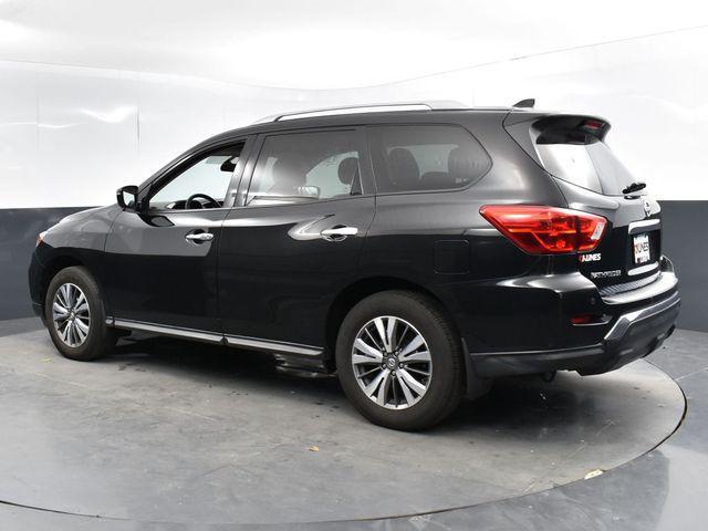 used 2020 Nissan Pathfinder car, priced at $19,424