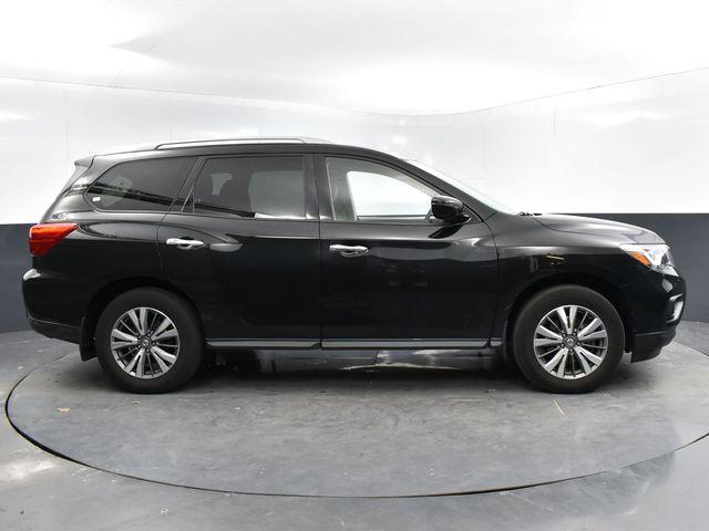 used 2020 Nissan Pathfinder car, priced at $19,424