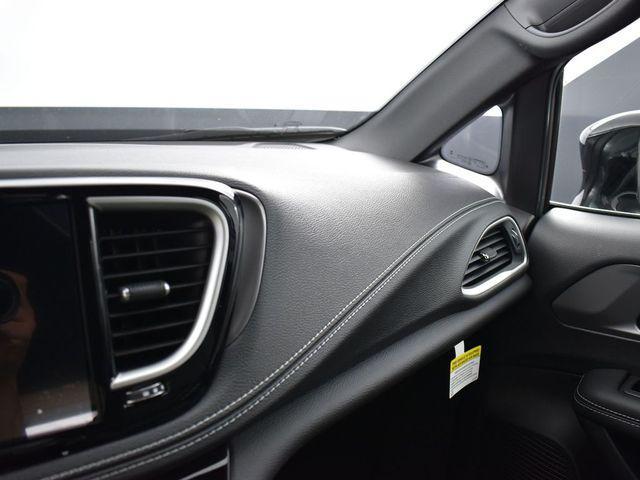 new 2025 Chrysler Pacifica car, priced at $41,100