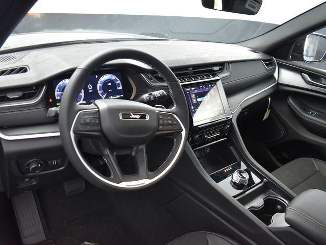 new 2025 Jeep Grand Cherokee L car, priced at $45,922