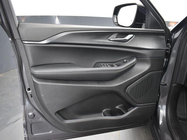 new 2025 Jeep Grand Cherokee L car, priced at $45,922