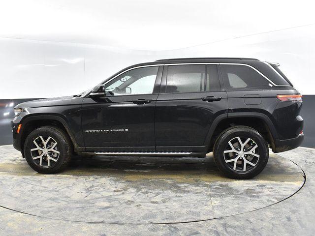 new 2024 Jeep Grand Cherokee car, priced at $46,985