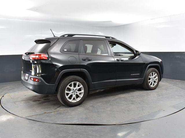 used 2016 Jeep Cherokee car, priced at $12,800