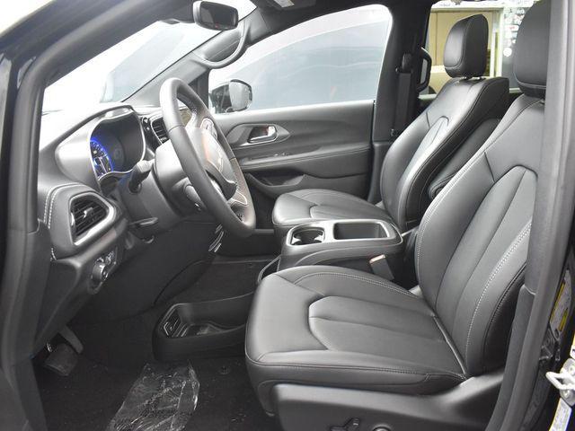 new 2026 Chrysler Pacifica car, priced at $44,363