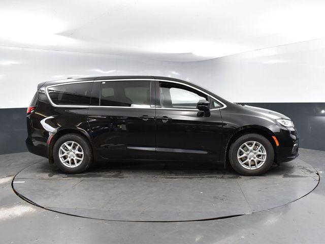 new 2026 Chrysler Pacifica car, priced at $44,363