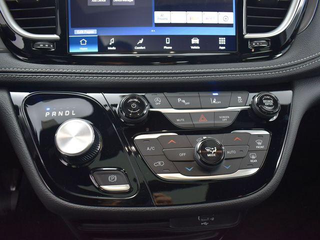 new 2026 Chrysler Pacifica car, priced at $44,363