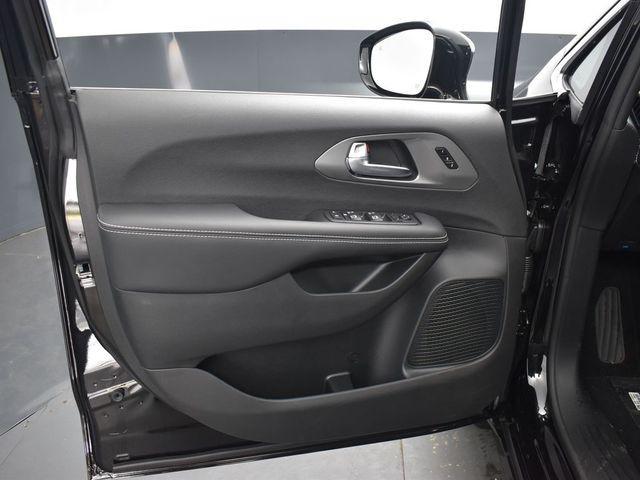 new 2026 Chrysler Pacifica car, priced at $44,363