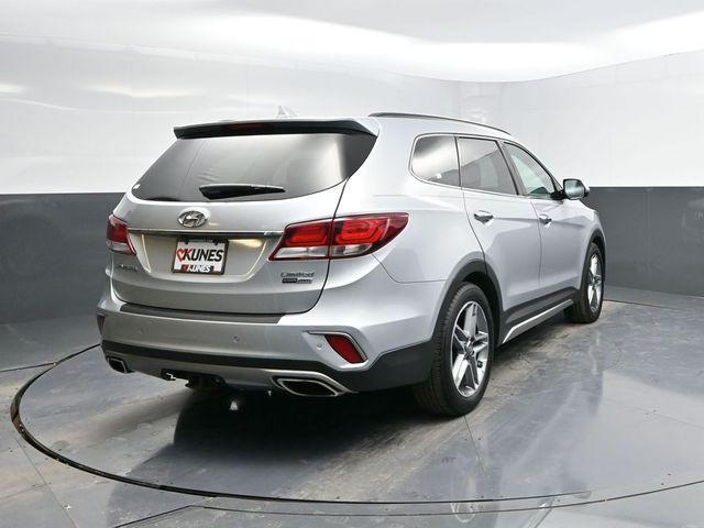 used 2018 Hyundai Santa Fe car, priced at $18,697