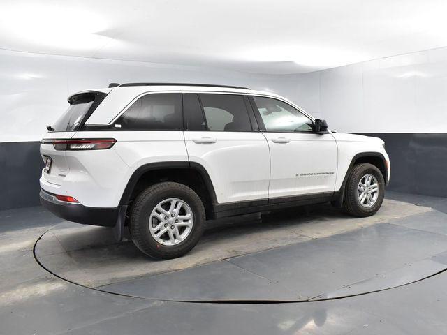 new 2025 Jeep Grand Cherokee car, priced at $38,312