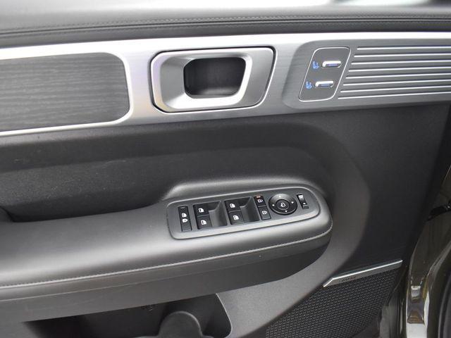 used 2024 Hyundai Santa Fe car, priced at $31,723