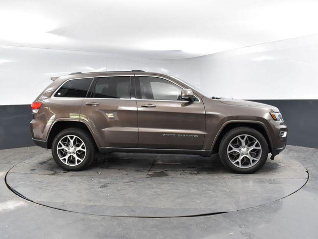 used 2018 Jeep Grand Cherokee car, priced at $17,737