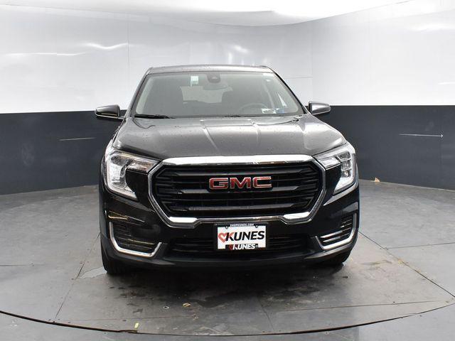 used 2024 GMC Terrain car, priced at $21,005