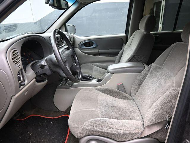 used 2003 Chevrolet TrailBlazer car, priced at $1,999