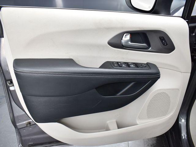 used 2023 Chrysler Pacifica car, priced at $23,242