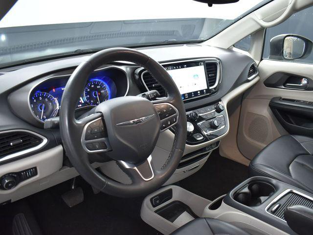 used 2023 Chrysler Pacifica car, priced at $23,242