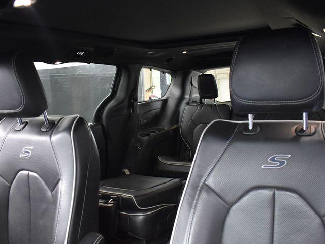 used 2022 Chrysler Pacifica car, priced at $32,031