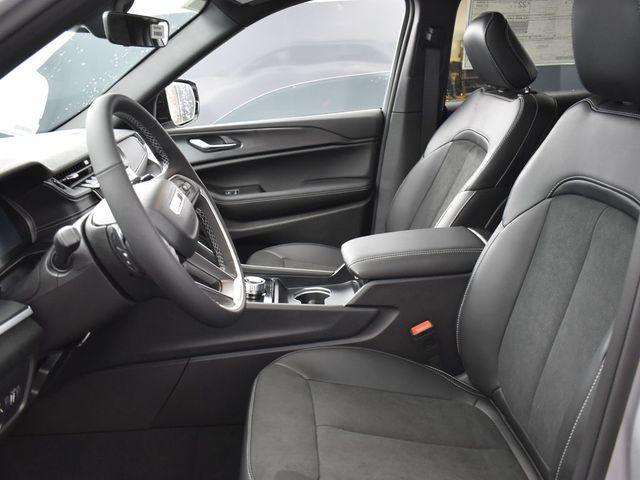 new 2025 Jeep Grand Cherokee car, priced at $43,375