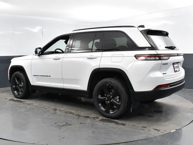 new 2025 Jeep Grand Cherokee car, priced at $43,653