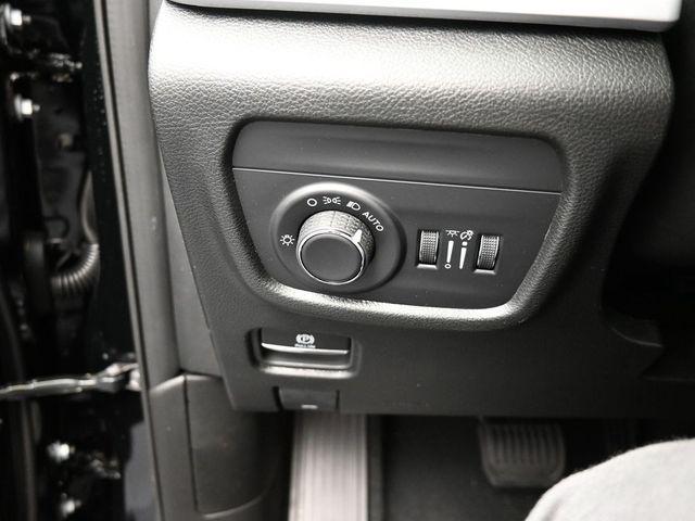 new 2025 Jeep Grand Cherokee car, priced at $44,272