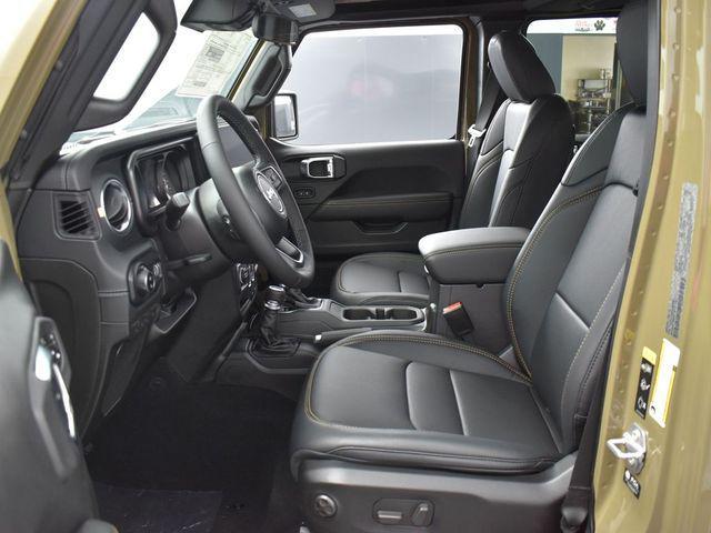 new 2025 Jeep Gladiator car, priced at $51,080