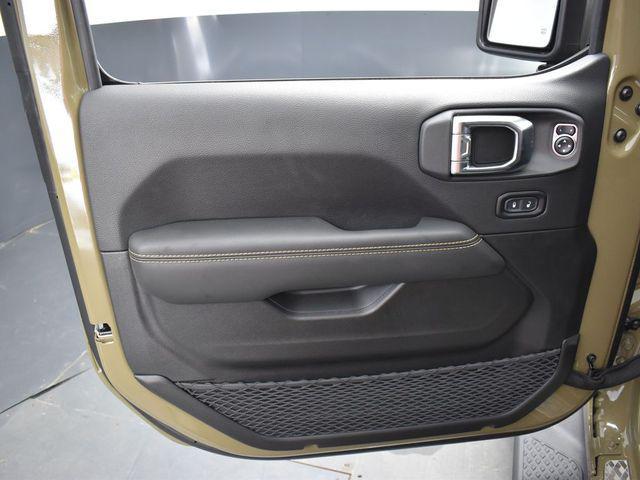 new 2025 Jeep Gladiator car, priced at $51,080
