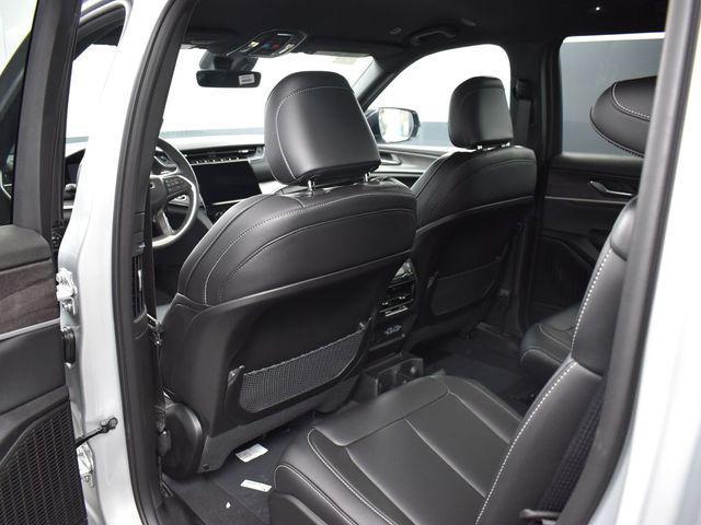 new 2025 Jeep Grand Cherokee L car, priced at $46,006