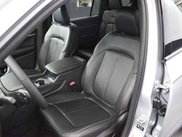 new 2025 Jeep Grand Cherokee L car, priced at $46,006