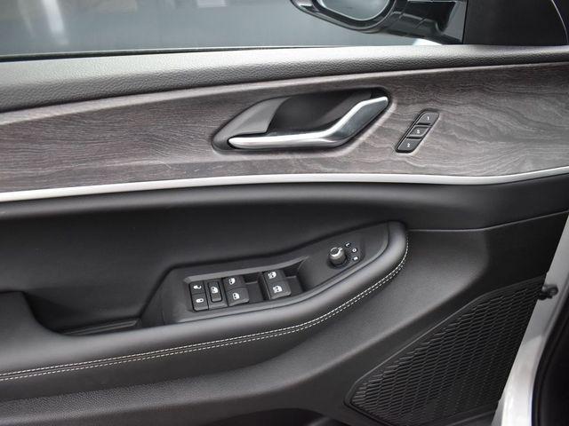 new 2025 Jeep Grand Cherokee L car, priced at $46,006