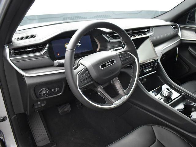new 2025 Jeep Grand Cherokee L car, priced at $46,006